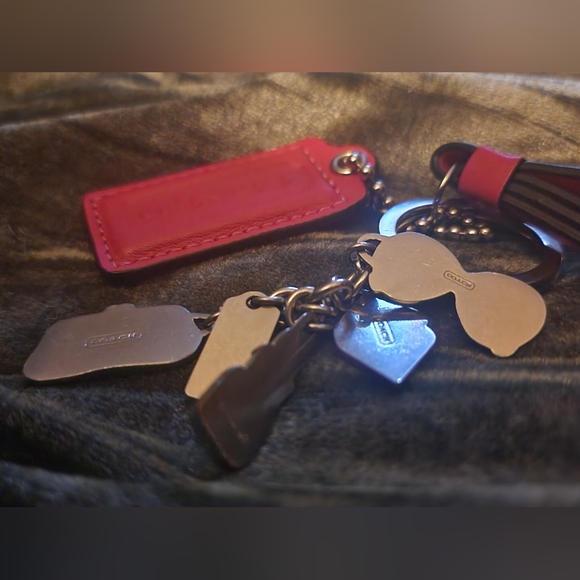 Authentic Coach Keychain - Picture 2 of 5